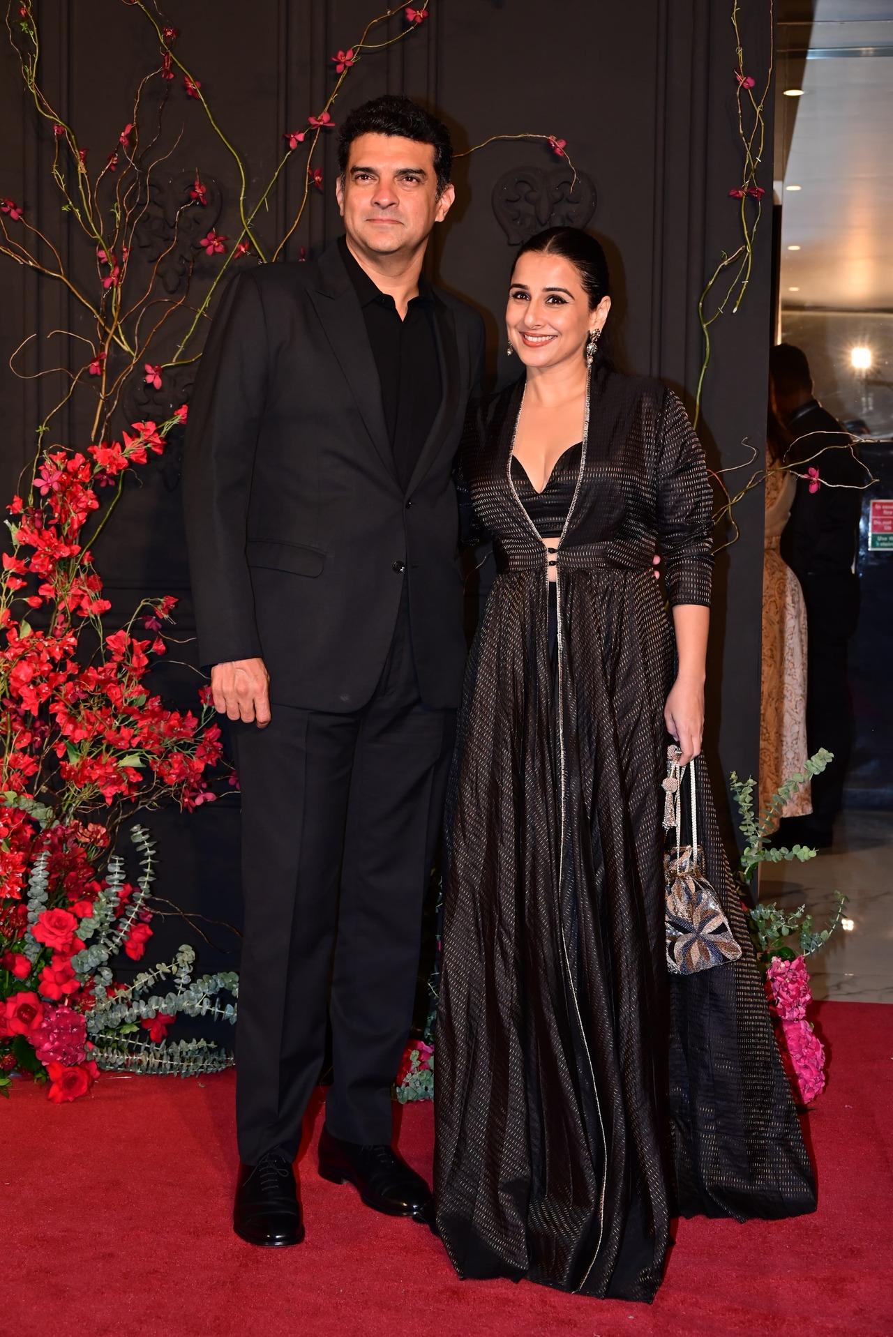 Actor Vidya Balan attended the event with her husband Siddharth Roy Kapur. They twinned in black outfits. 