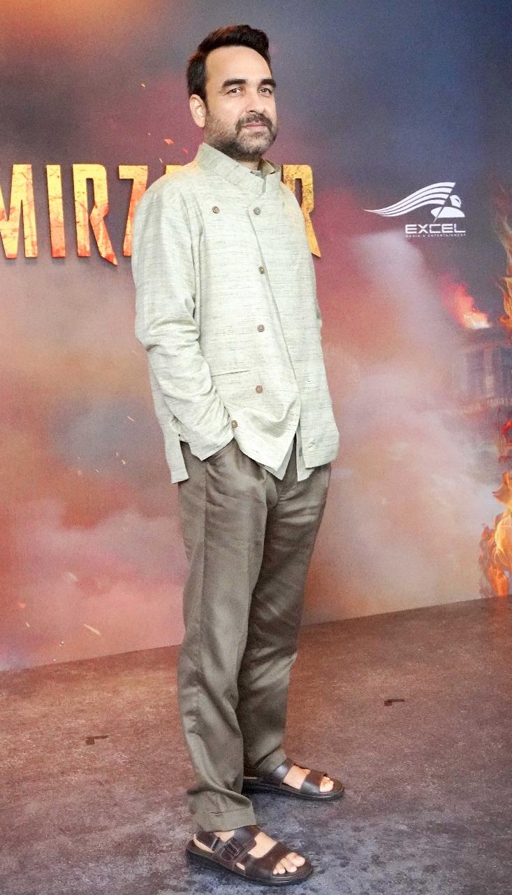 Tripathi wore a grey jacket and paired it with loose pants