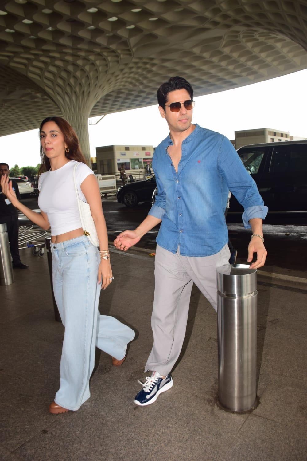 Sidharth Malhotra and Kiara Advani looked absolutely dapper as they were clicked at the airport