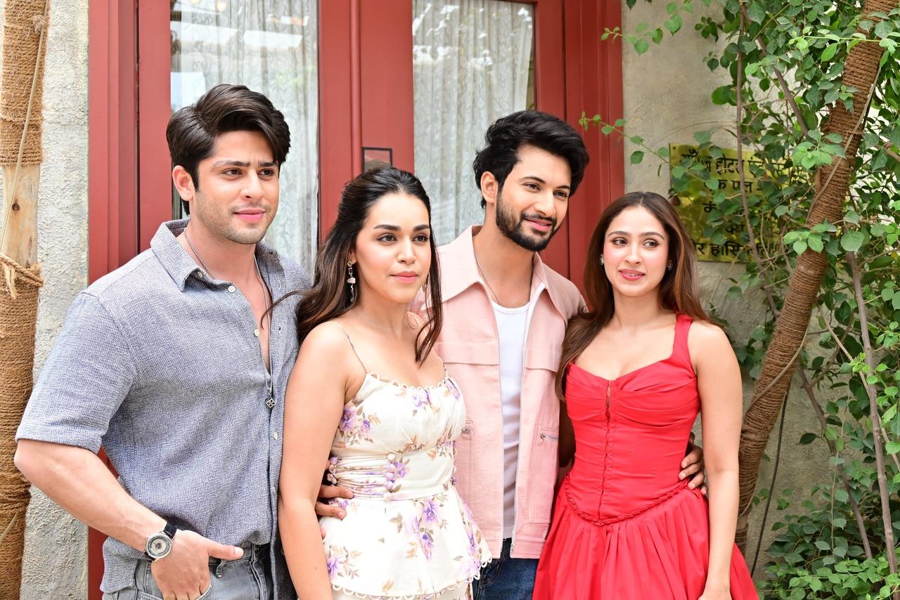 The cast of Ishq Vishk Rebound, Rohit Saraf, Pashmina Roshan, Jibraan Khan, and Naila Grrewal were spotted promoting their film at Que Sera Sera. 