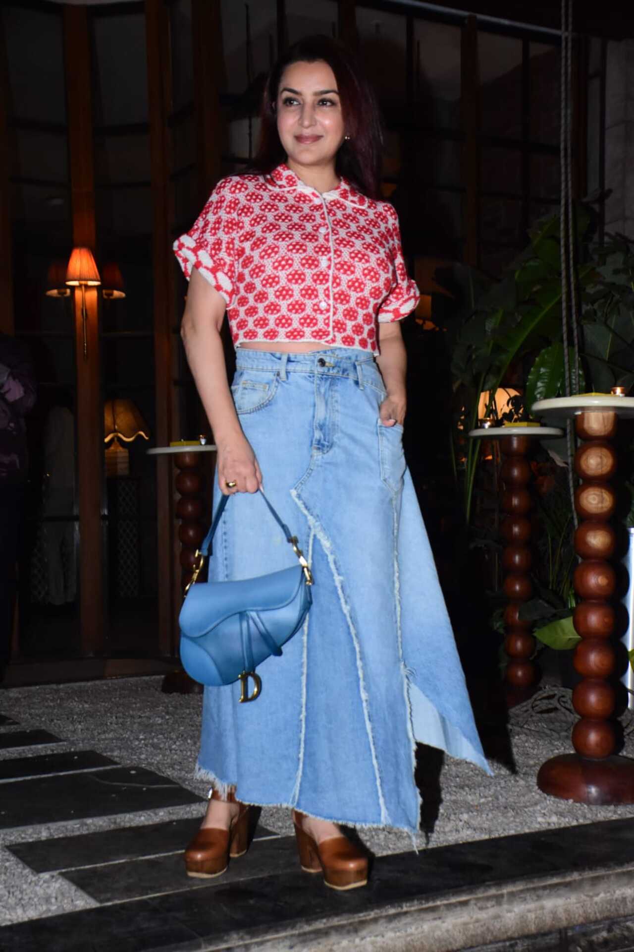 Tisca Chopra was spotted outside Gigi post a dinner date. She looked stylish in a perfect summer outfit. 