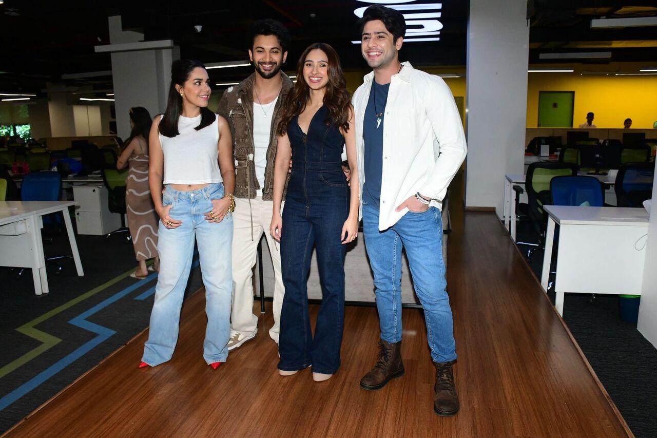 The cast of Ishq Vishk Rebound - Pashmina Roshan, Rohit Saraf, Naila Grrewal, and Jibraan Khan were spotted together. 