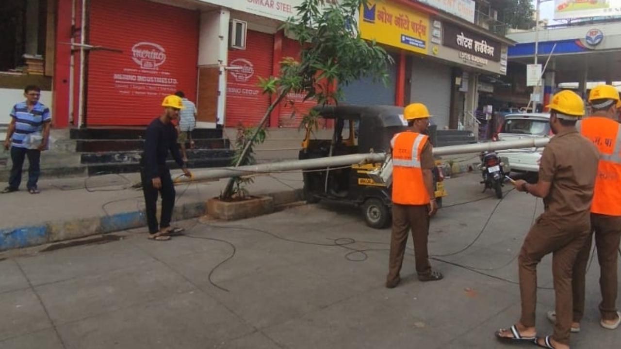 The victim was placing a plastic sheet on the iron net on his balcony, he said