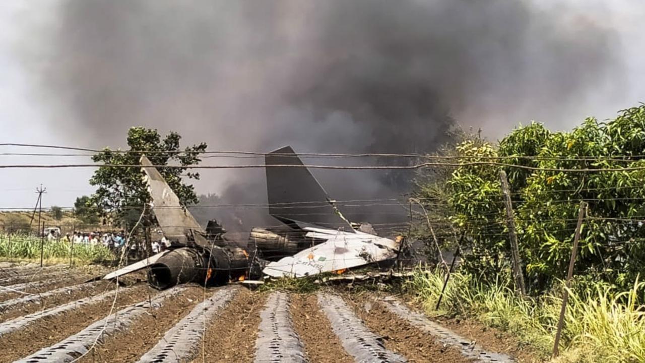 IAF's Sukhoi fighter crashes in Nashik; pilot, co-pilot eject safely
