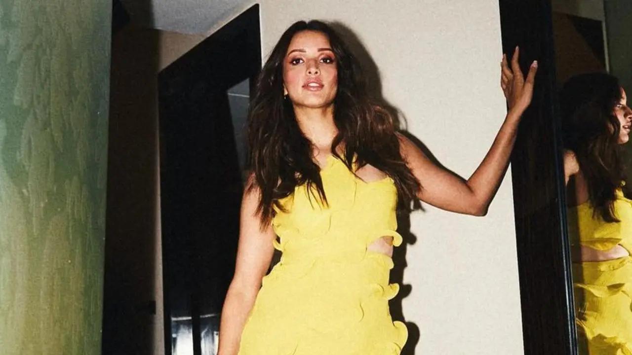 Animal actress Triptii Dimri has purchased a bungalow worth Rs 14 crore in the same neighbourhood as Shah Rukh Khan, Salman Khan. Read more
