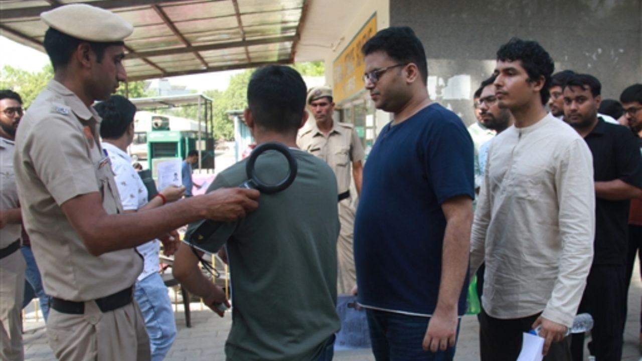 The examination was held in two shifts to manage the large number of candidates. The first shift took place from 9.30 am to 11:30 am, and the second shift was scheduled from 2.30 pm to 4:30 pm. 