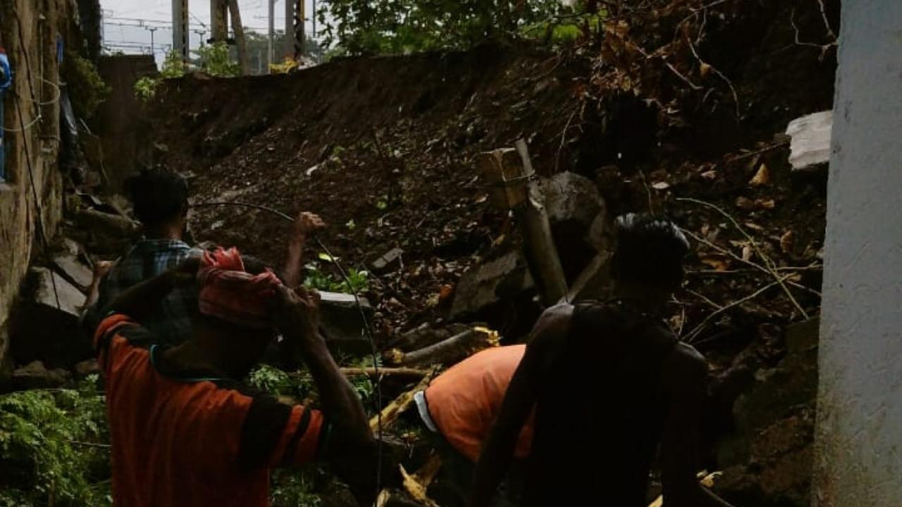 Three construction workers are feared to be trapped in the mud slush but the exact numbers are yet to be ascertained, a senior police officer said