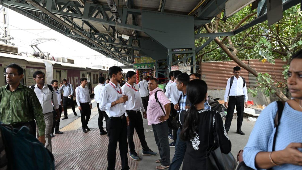 By later in the morning, Western Railway officials reported partial resolution of the technical issues. 