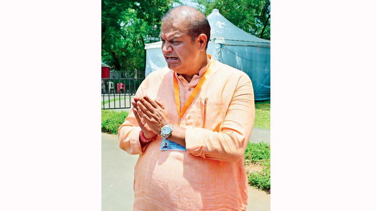 BJP candidate from Ghatkopar, Mihir Kotecha, was positioned as a key player with the growing Gujrati-Marathi divide. File pic/Shadab Khan