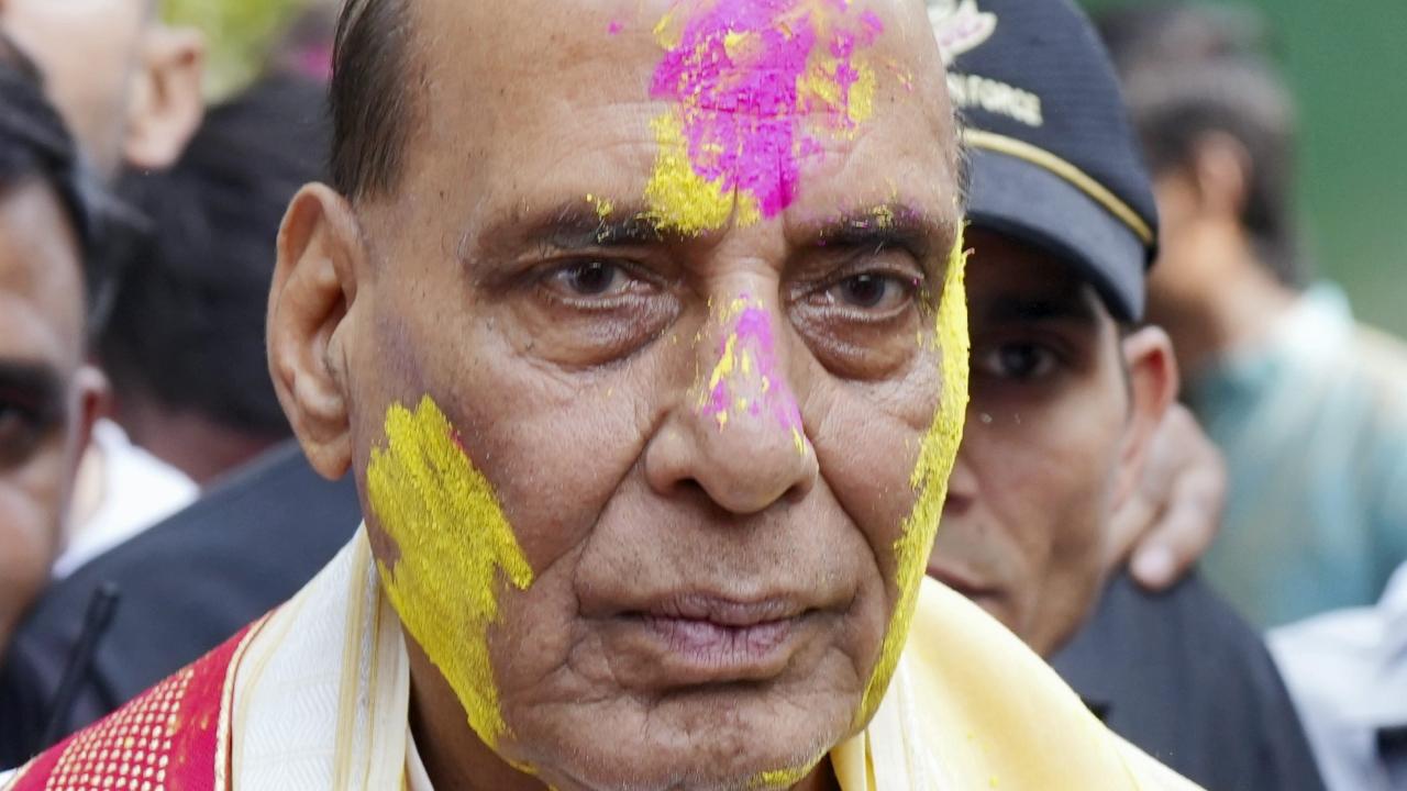 Union Defence Minister Rajnath Singh conveyed his greetings to the people on the festival of colours, and celebrated Holi with the National Security Guard (NSG) at his residence