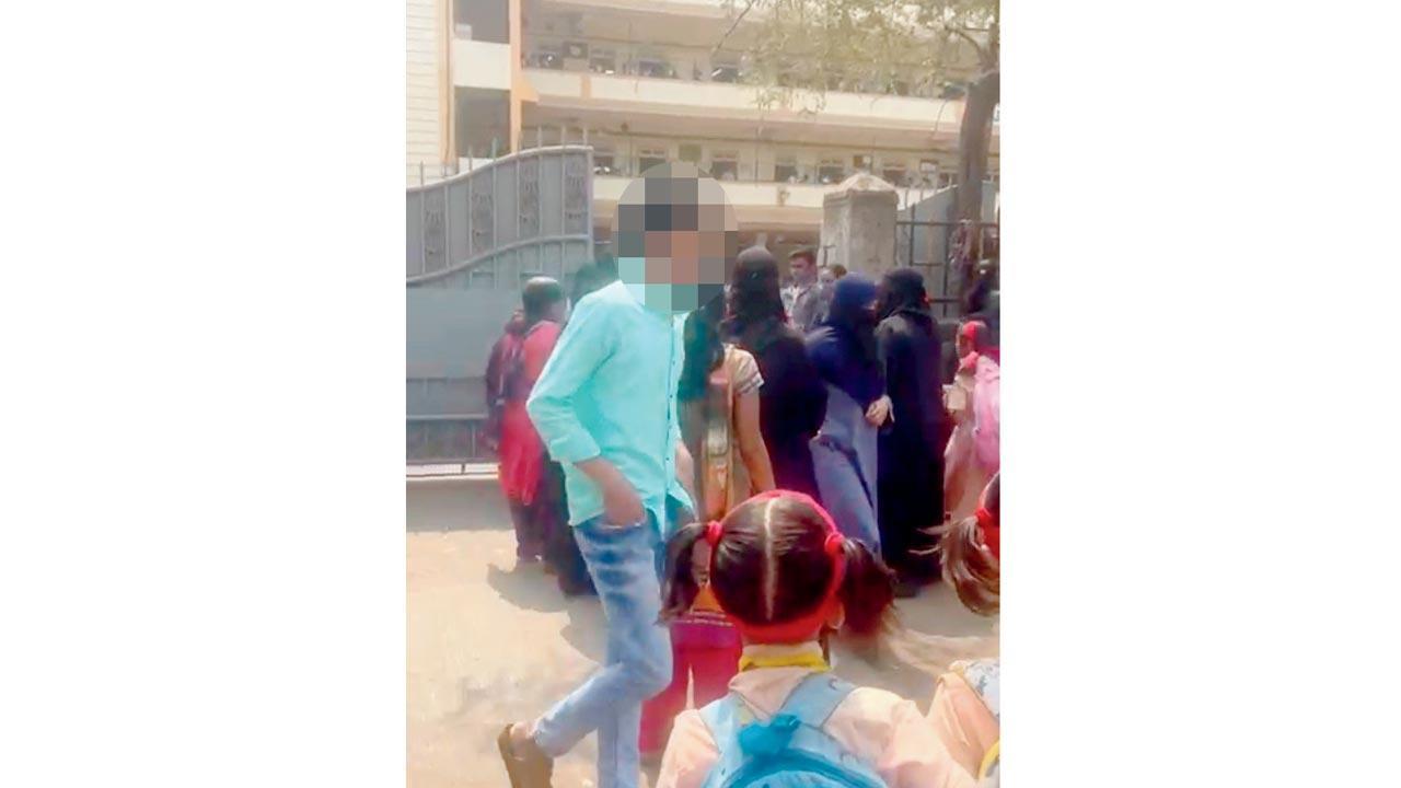 'Boys throwing eggs at  girls is minor mischief,' Mumbai Police tells Maharashtra HRC
