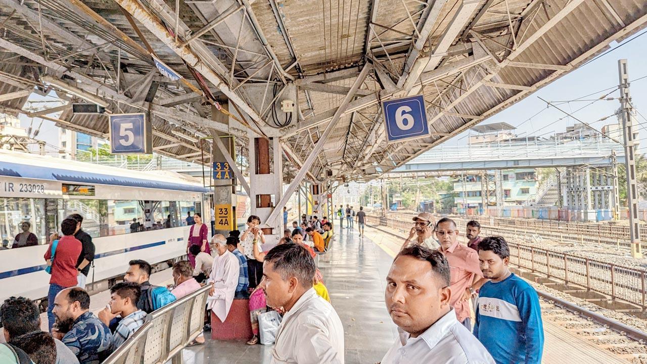 Mumbai: Central Railway to enforce 60-hour rail block to widen platforms