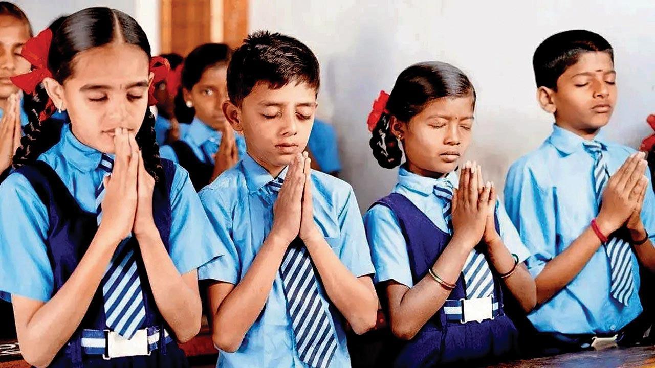 Mumbai: Dy director of school education faces inquiry
