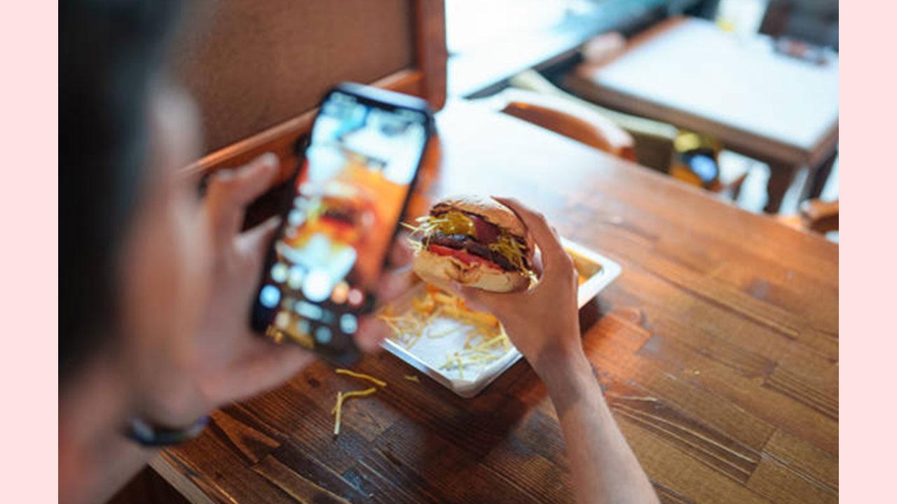 Junk Food Marketing in social media era: How Social Media Amps Up the Cravings