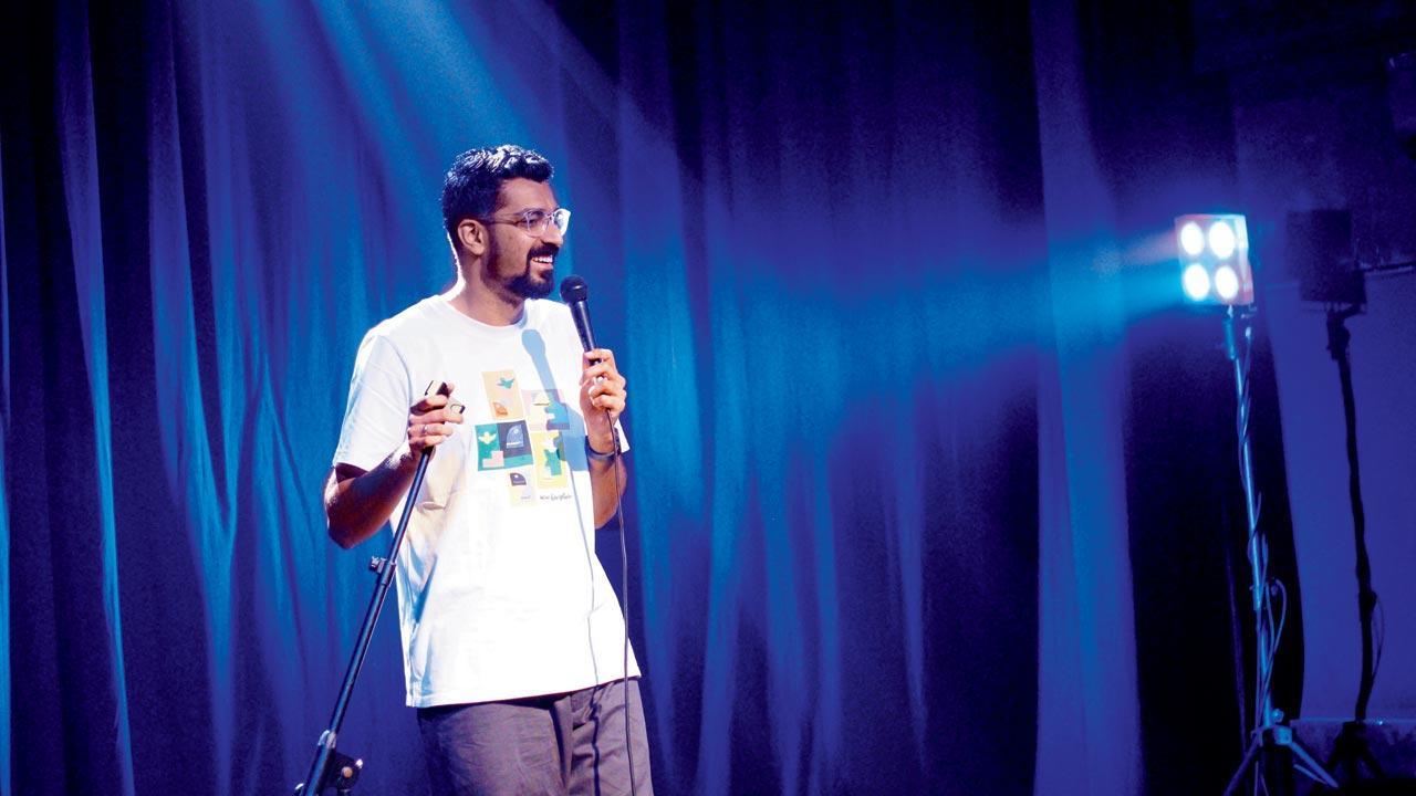 Ahead of his debut tour in Australia, Azeem Banatwalla performs in Mumbai