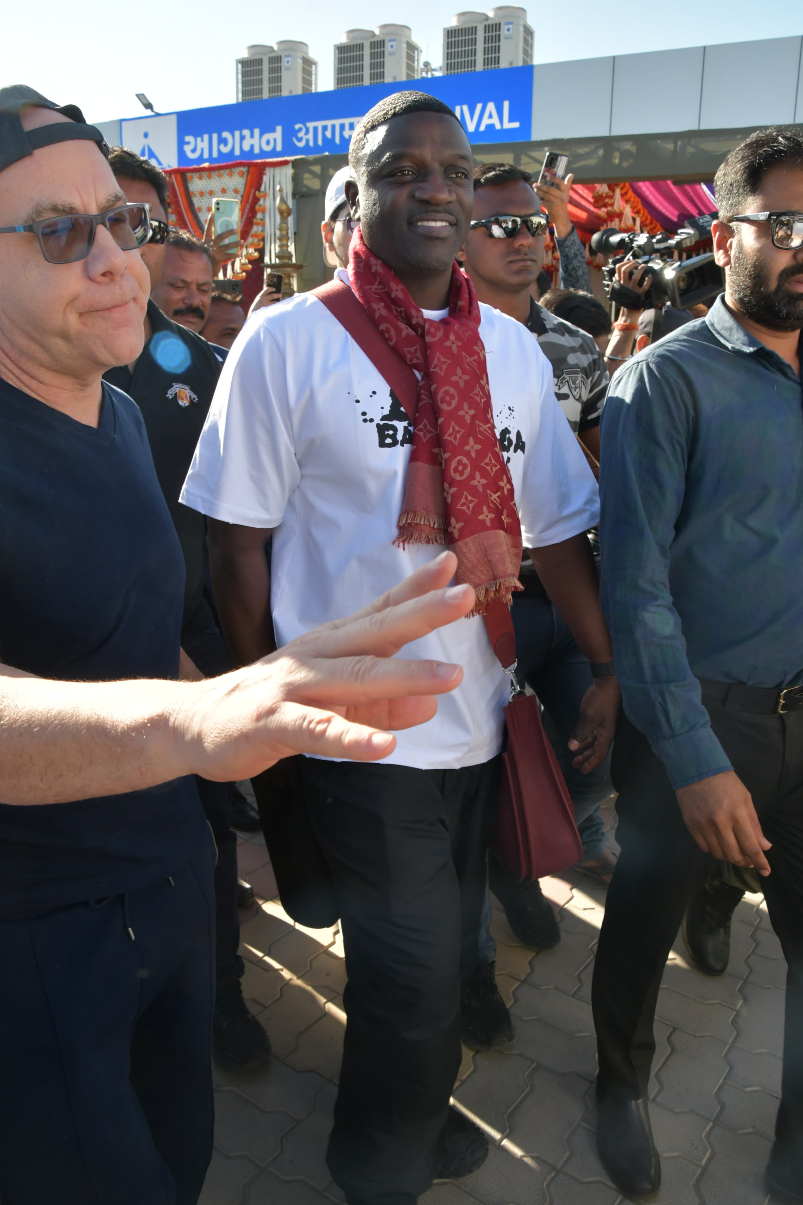 Akon also got clicked as he landed in the city