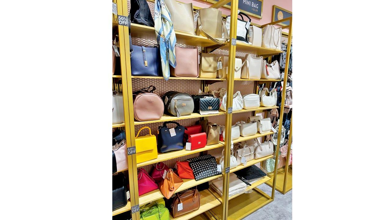 The space is best-known for their wide range in Korean bags