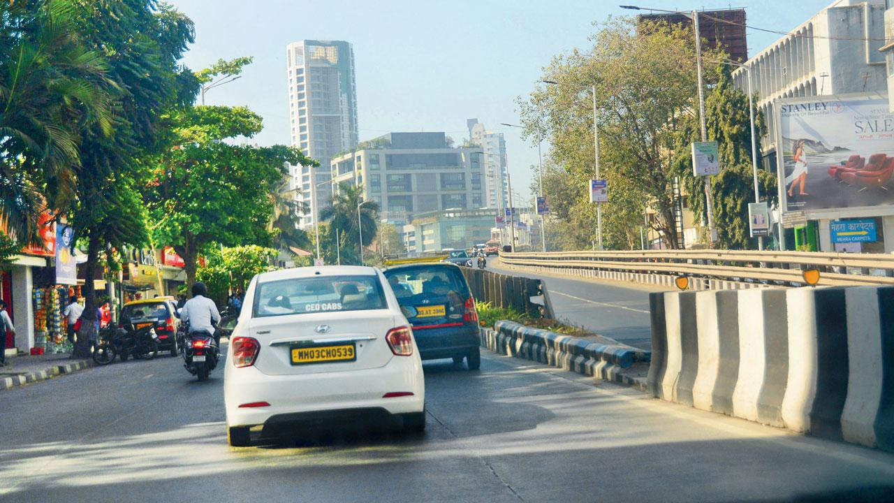The stretch from Chowpatty beach to Marine Drive flyover had almost no traffic