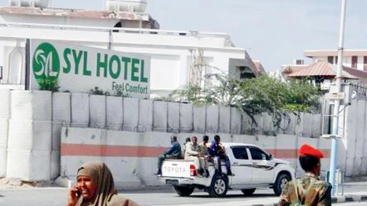 Mogadishu siege: All 5 attackers, 3 soldiers killed