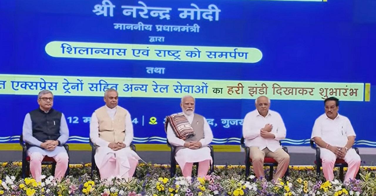 The PM inaugurated and dedicated to the nation 506 projects, including the Latur-based Marathwada Rail Coach Factory, a wagon repair workshop at Badnera and Vande Bharat chair car maintenance-cum-workshop depot in Pune, they said
