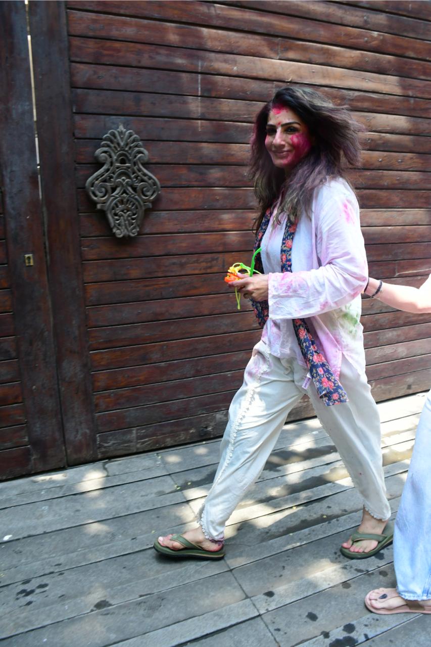 Raveena Tandon too hosted an intimate Holi party in the city