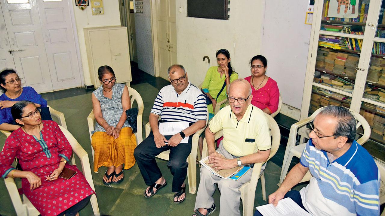 (From left) Members of the Saraswat club, i.e., Shaila Gulvady, Malati Bijoor, Maya Mangalore, Deepak Hemmady, Aparna Betrabet, Aarti Benegal, Kishor Nayampalli, and Ramesh Bijoor, want the younger generation to follow in their footsteps and carry on the community spirit of togetherness
