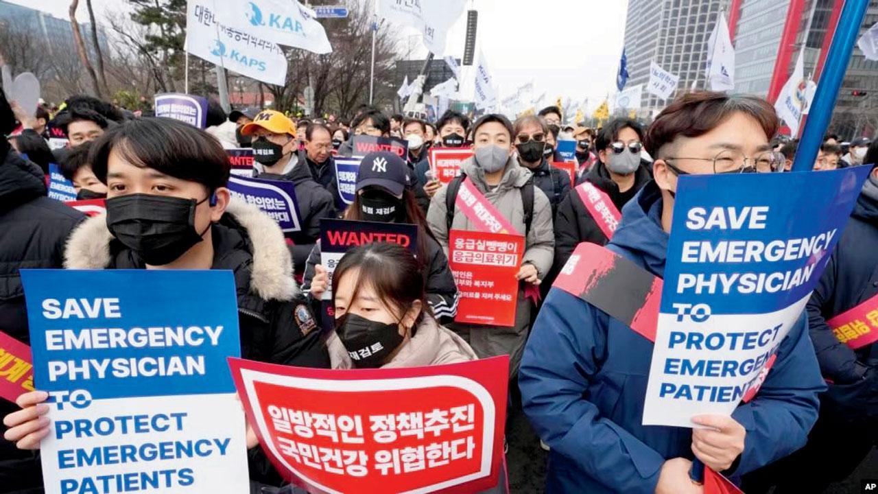 South Korea takes steps to suspend doctors’ licenses