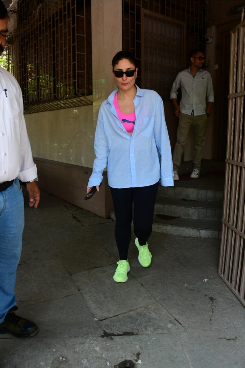 Kareena Kapoor Khan was clicked outside a dubbing studio in Mumbai