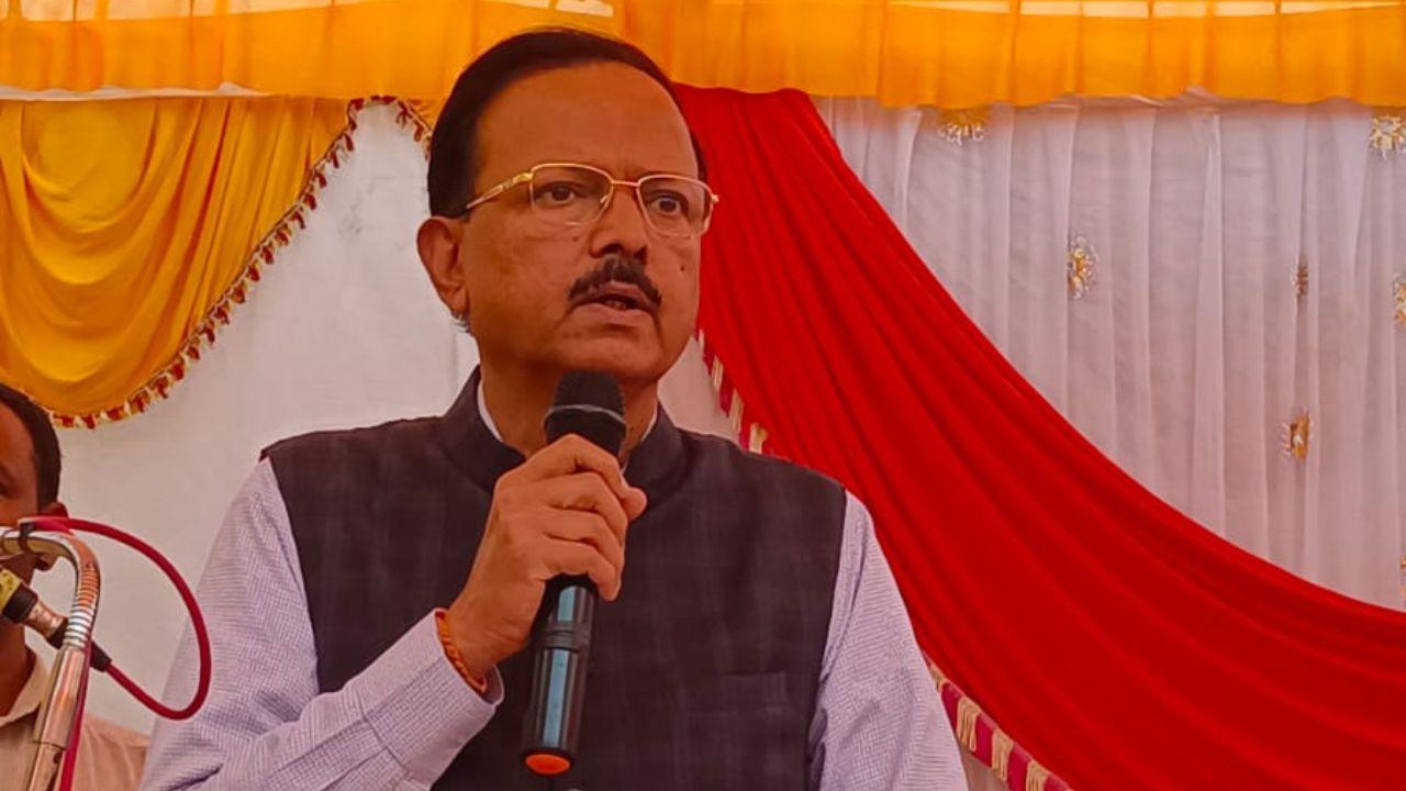 Subhash Bhamre, 70 (Dhule)
Bhamre, who is an oncologist, has been elected twice as a Member of Parliament from the Dhule constituency located in the northern region of Maharashtra. Additionally, he served as the Minister of State for Defence between 2016 and 2019. He is currently running for re-election and hopes to secure a third term in office.