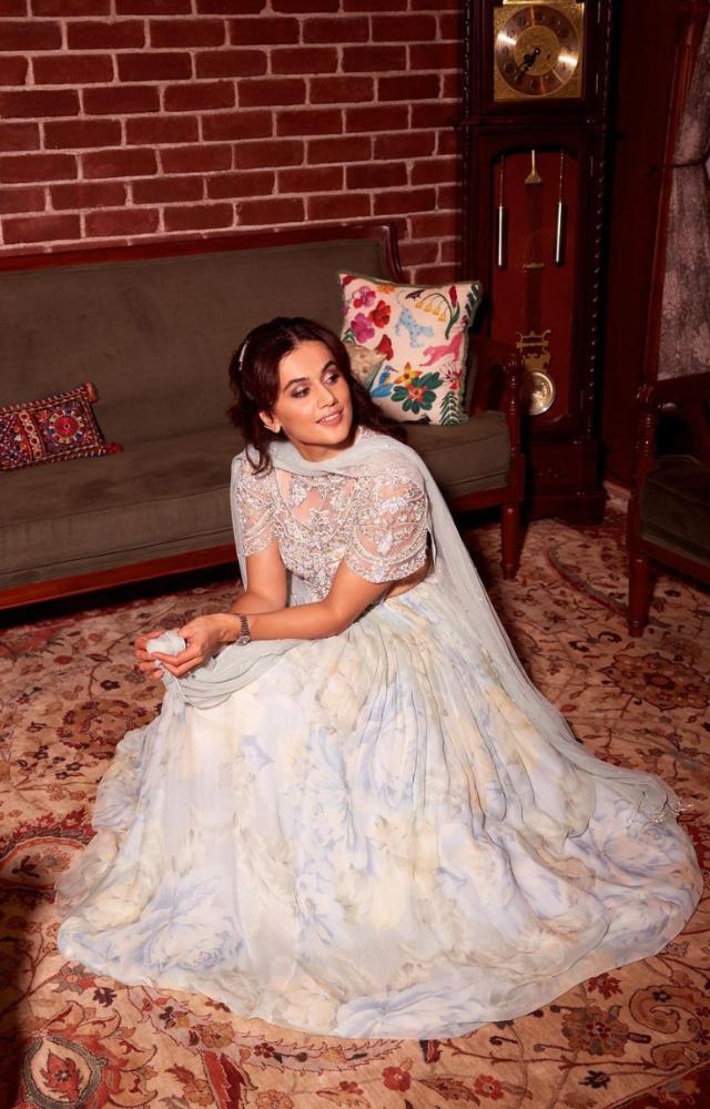 Reports suggest that Taapsee Pannu has tied the knot with her long-term boyfriend Mathias Boe. Here are rumoured bride`s looks for a stunning white wedding