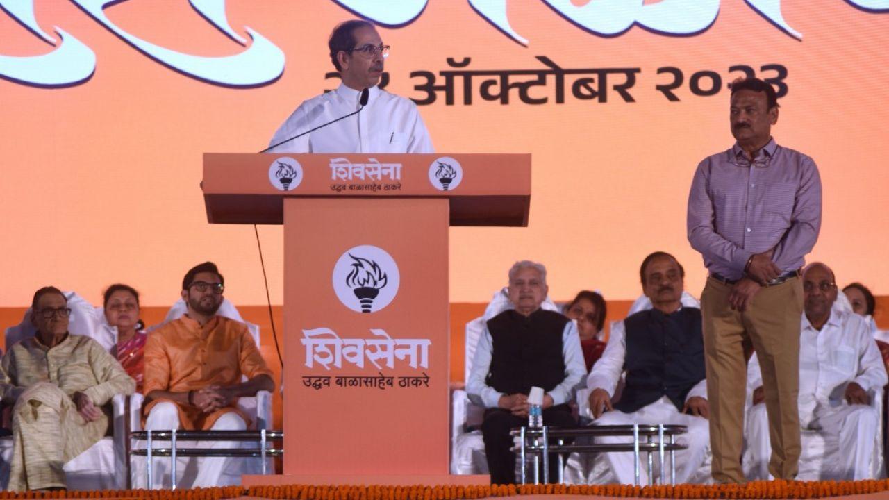 Uddhav Thackeray accuses BJP of looting through electoral bonds