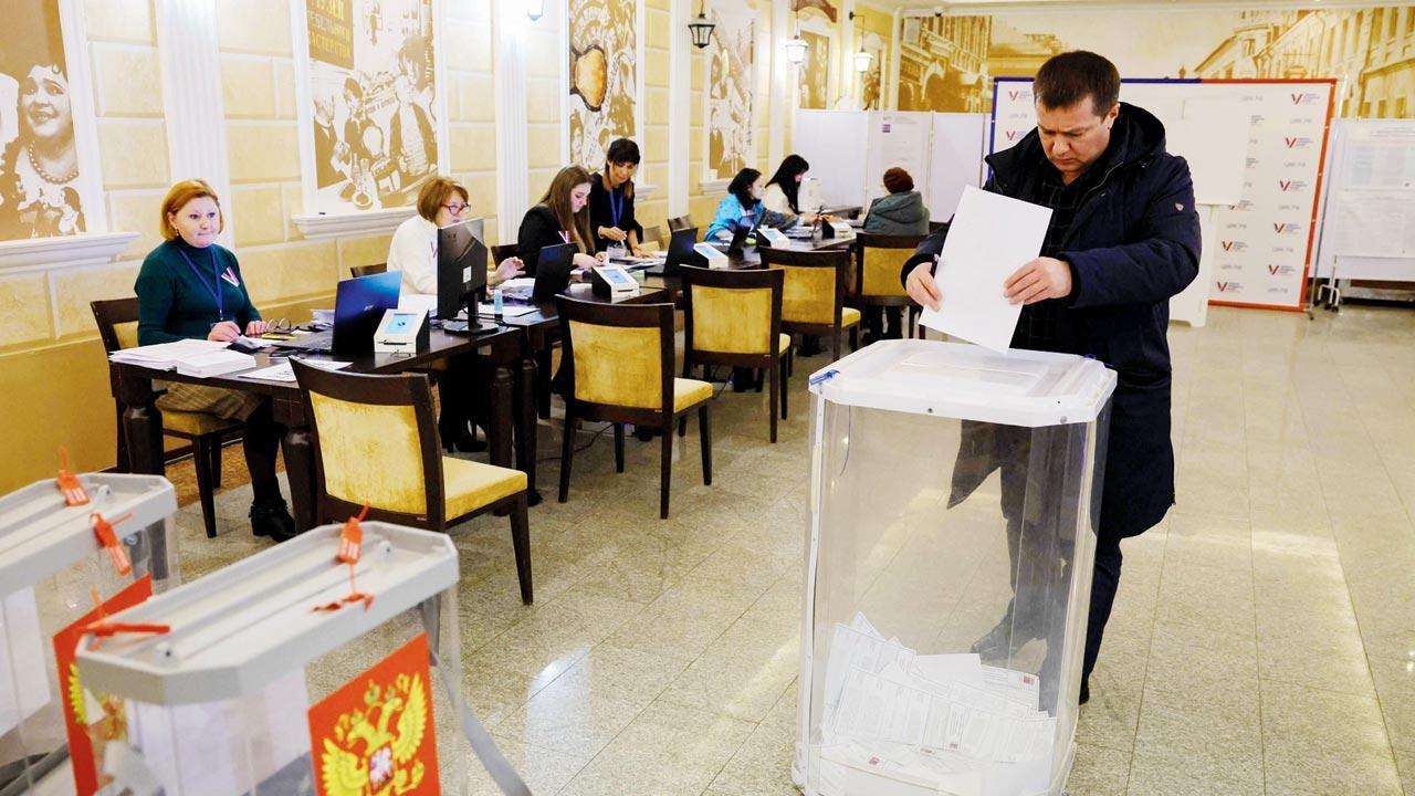 Voting for prez begins in Russia