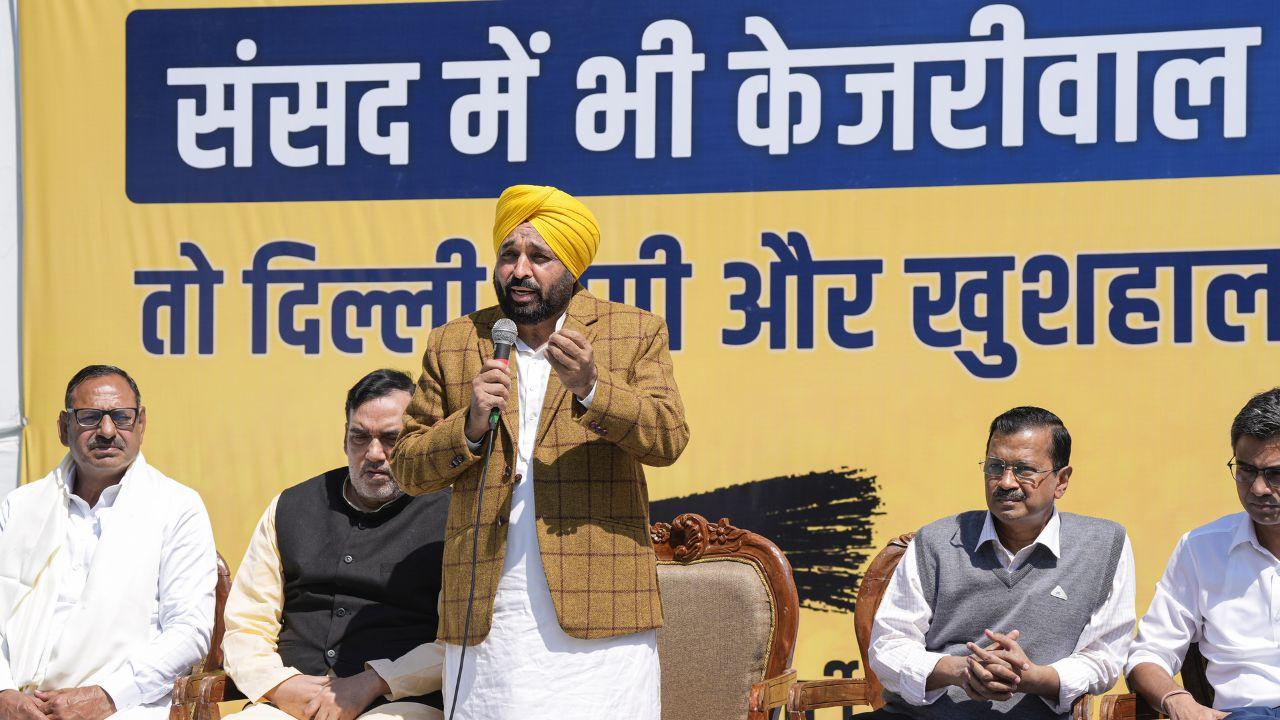 Kejriwal pointed out that Delhi and Punjab, both governed by AAP, are the only states with free electricity supply.