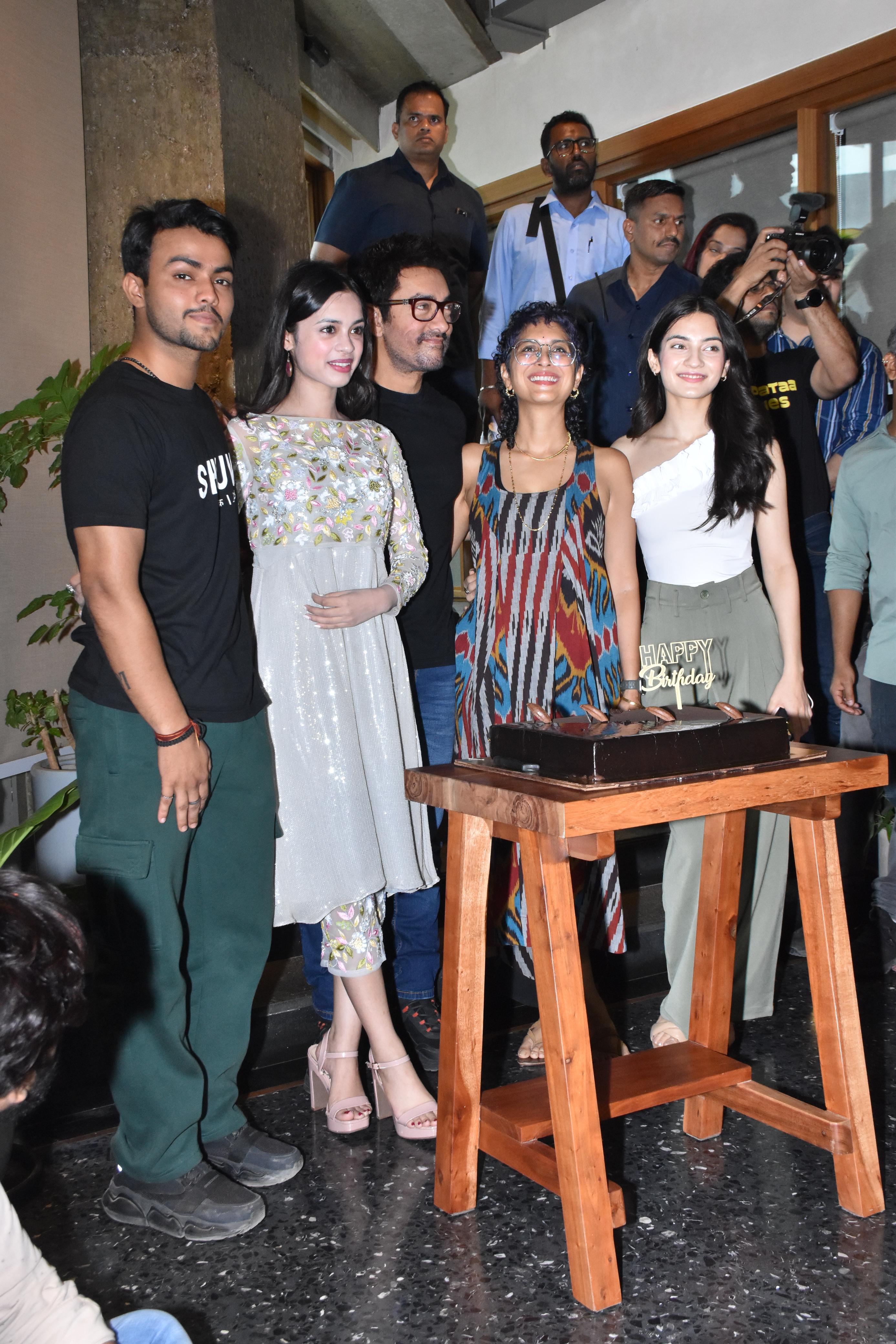 He was spotted celebrating with the paparazzi, along with his ex-wife Kiran Rao and the crew of 'Laapataa Ladies' (Pic/Yogen Shah)