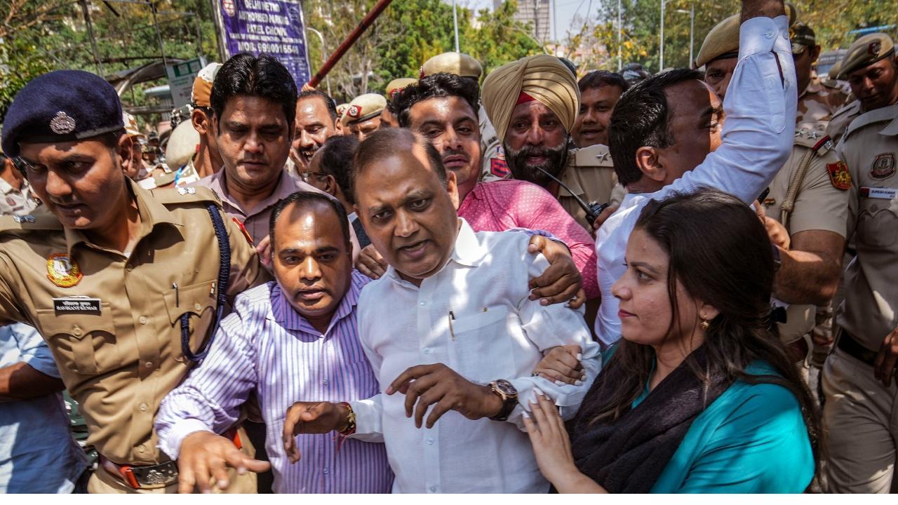 AAP's PM residence gherao march: Many detained, party says Delhi has become 'police state'