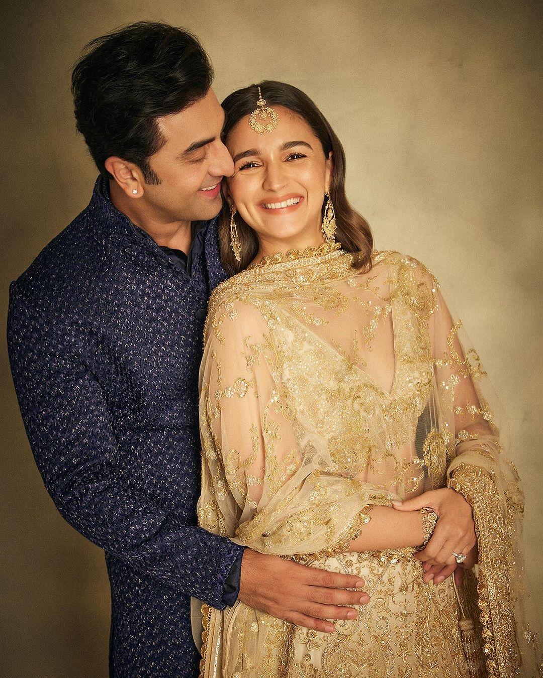 Alia Bhatt posted this loved-up picture alongside her husband Ranbir Kapoor. The couple look adorable!