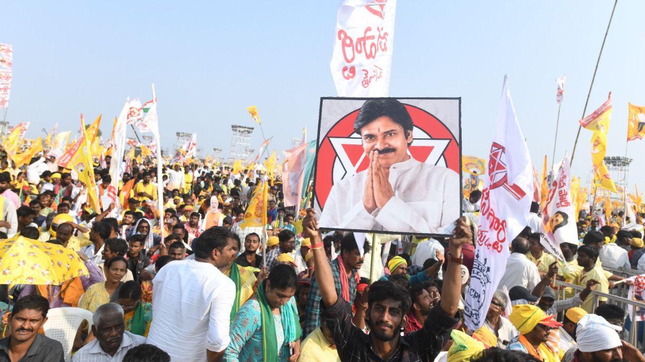 PM Modi also said that Congress had always insulted Andhra Pradesh's pride and honour, unlike NDA which has always respected its honour. 