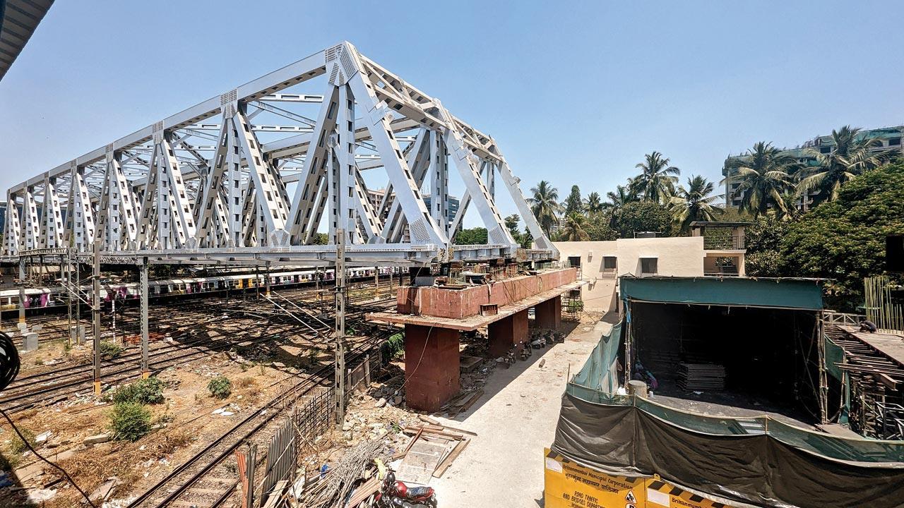 BMC awaiting bearings to lower hanging girder: Central Railway