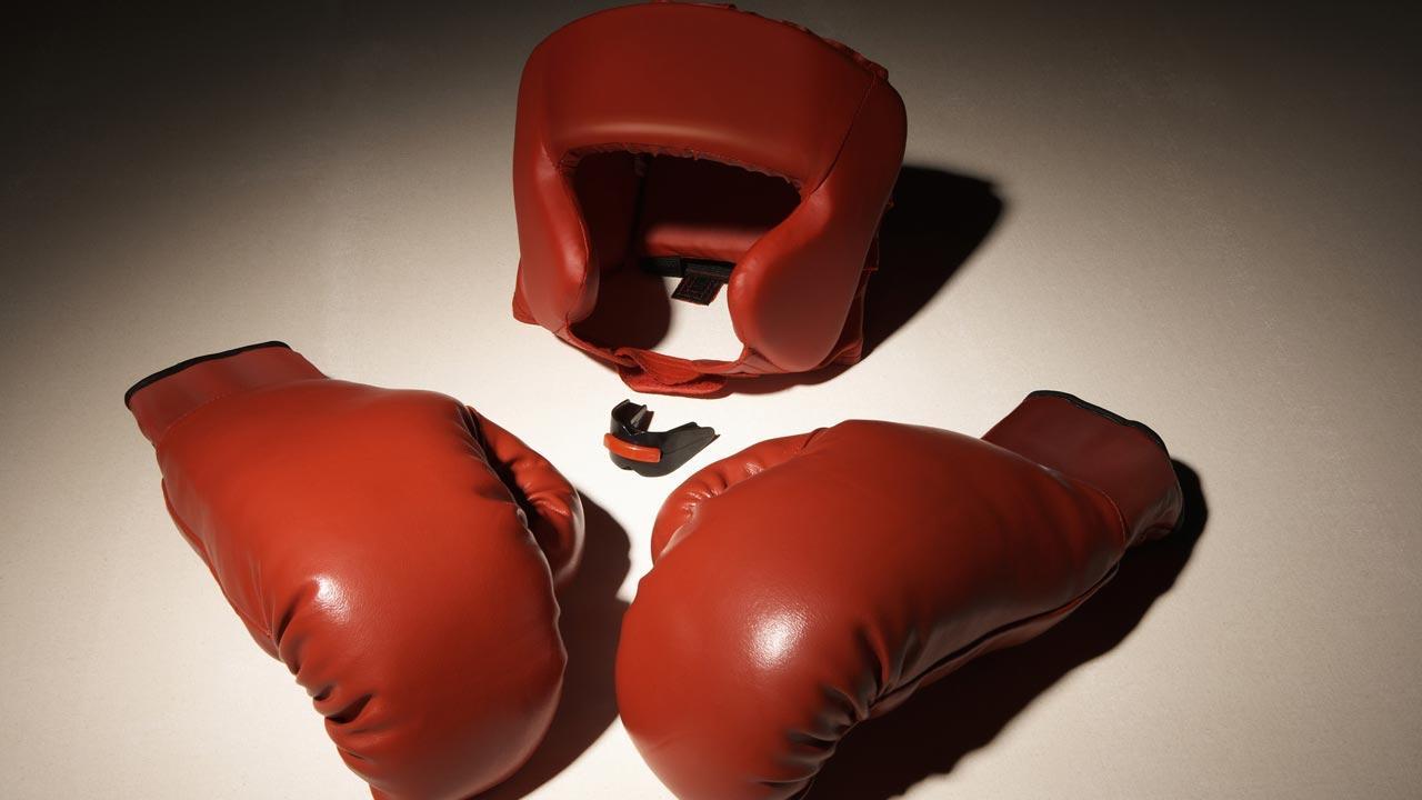 Pak boxer steals money from teammate’s bag