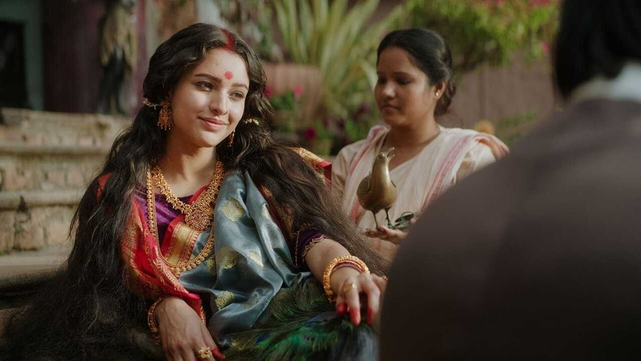Actress Triptii Dimri garnered appreciation for her role in the film 'Bulbbul' which was released on Netflix during the pandemic. Backed by Anushka Sharma, the horror flick narrates the story of a demon woman. It sheds light on social evils like child marriage as well as the horrors of sexual assault. 