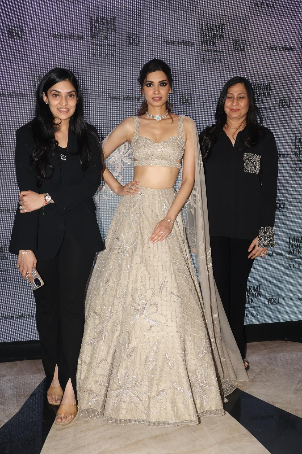 Diana, who started her career as a model, walked the ramp as a showstopper at Lakmé Fashion Week x FDCI for designer duo Charu and Vasundhara