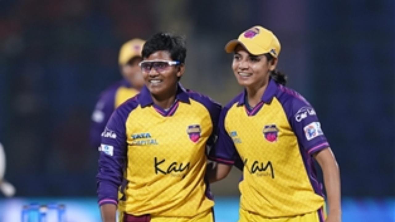 Royal Challengers Banglore vs UP Warriorz: 4 March, Monday
In a match against Royal Challengers Banglore, Deepti bagged 1 wicket for 30 runs in four overs. During her batting, she also smashed 1 six and 4 fours. Her knock ended with a score of 33 runs in 22 balls