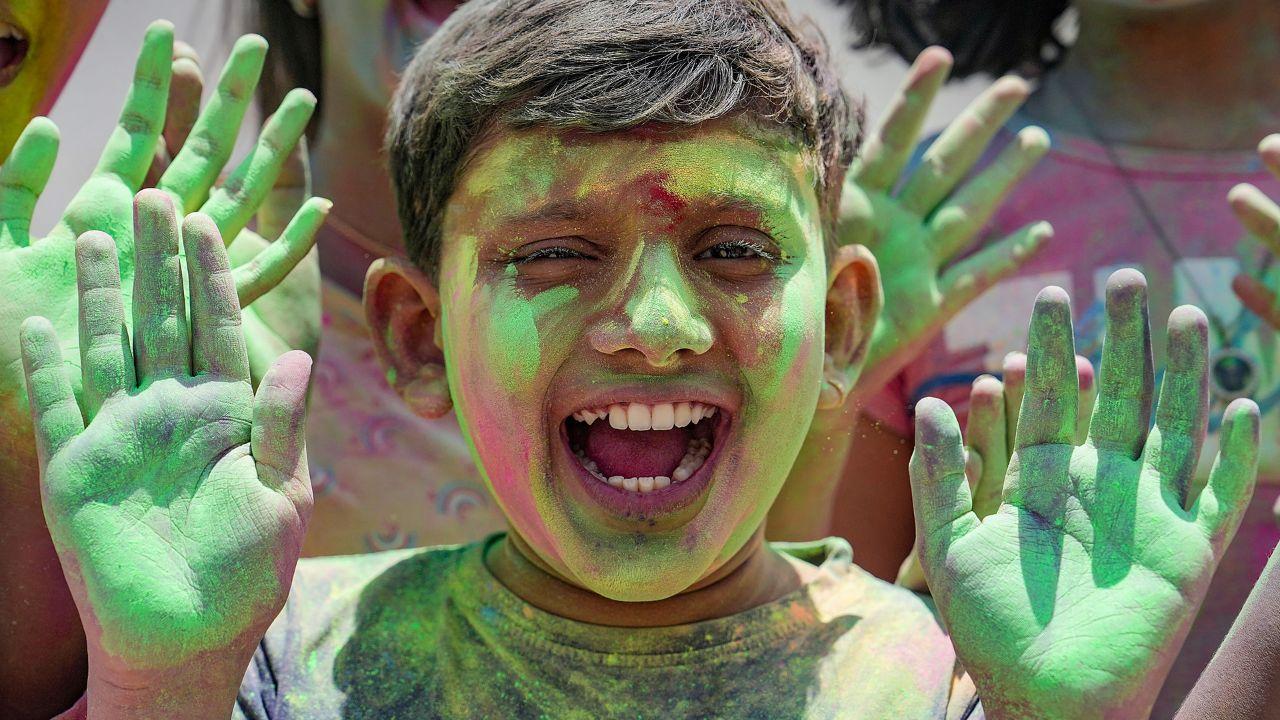 From the north to the south, Holi celebrations transcended regional boundaries, with lively festivities witnessed at Island Grounds in Chennai, where people danced and played with colours, exemplifying the nationwide intoxication with the spirit of Holi.
