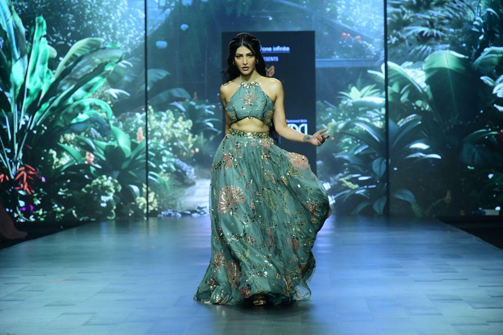Shruti Haasan looked absolutely gorgeous in a light grey lehenga adorned with intricate floral threadwork