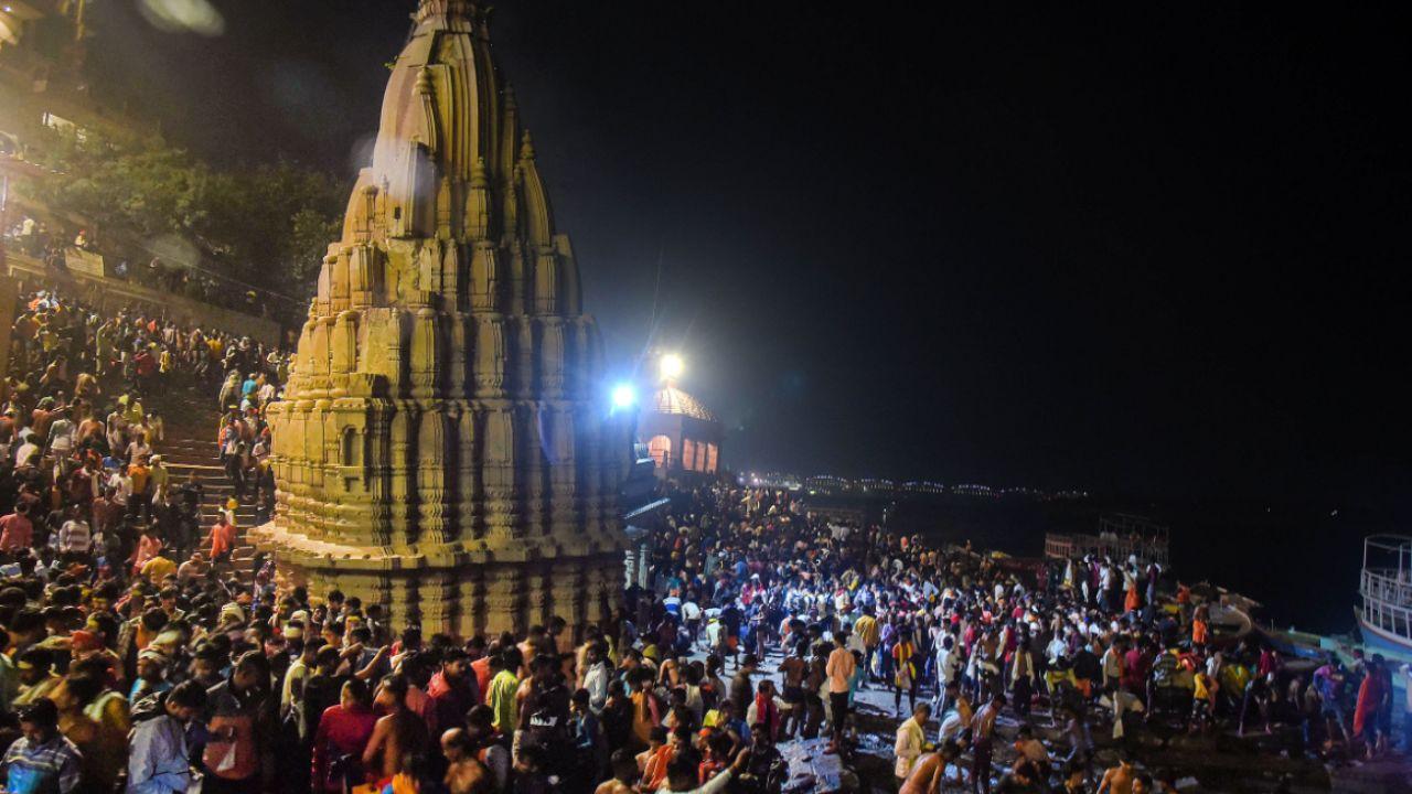 Meanwhile, devotees thronged the revered Srisailam Temple, participating in various religious ceremonies and rituals aimed at invoking the grace of Lord Shiva and experiencing spiritual enlightenment on the sacred day of Maha Shivaratri.