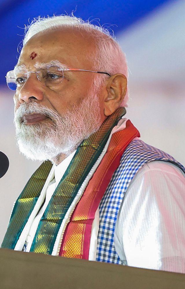 Prime Minister Narendra Modi launched projects worth over Rs 7,200 crore in Telangana on Tuesday and reaffirmed his dedication to Telangana`s progress.