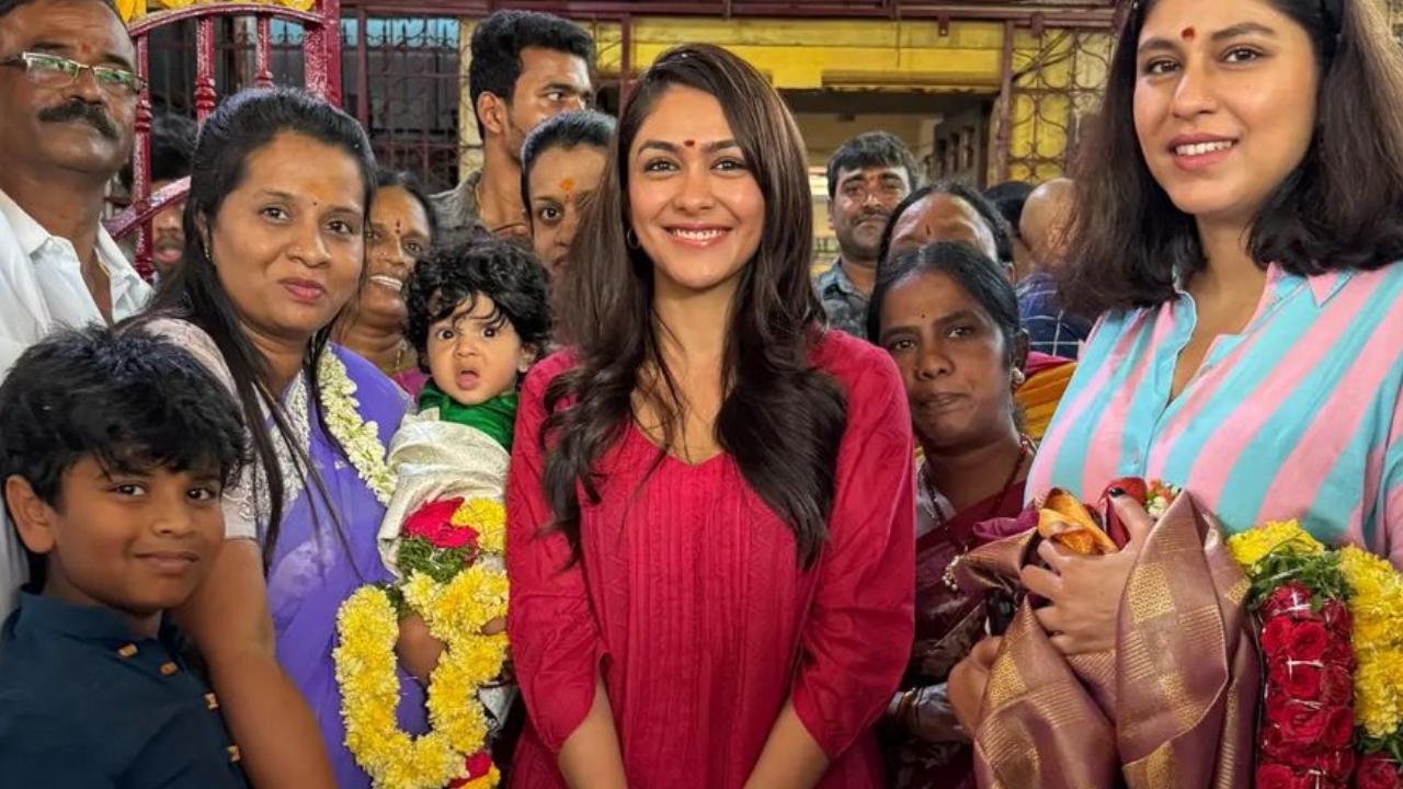 Mrunal Thakur seeks blessing at one of Hyderabad's oldest temple