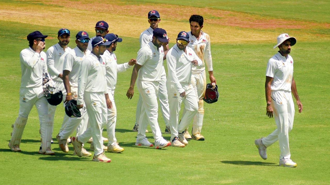 Ranji Trophy finals: Rahane, Musheer's gritty knock helps Mumbai post 141