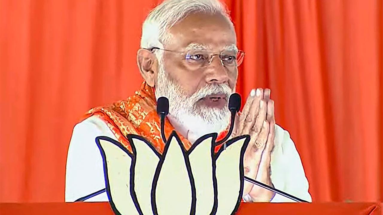 Fighting big battle against corrupt, won't be intimidated by attacks: PM Modi