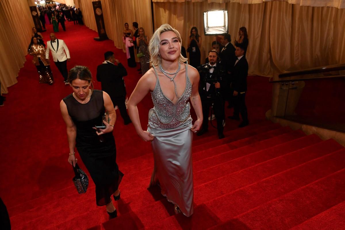 Florence Pugh revived the 'wet look' trend at the  96th Annual Academy Awards